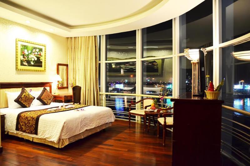 Sun River Khách sạn 3*