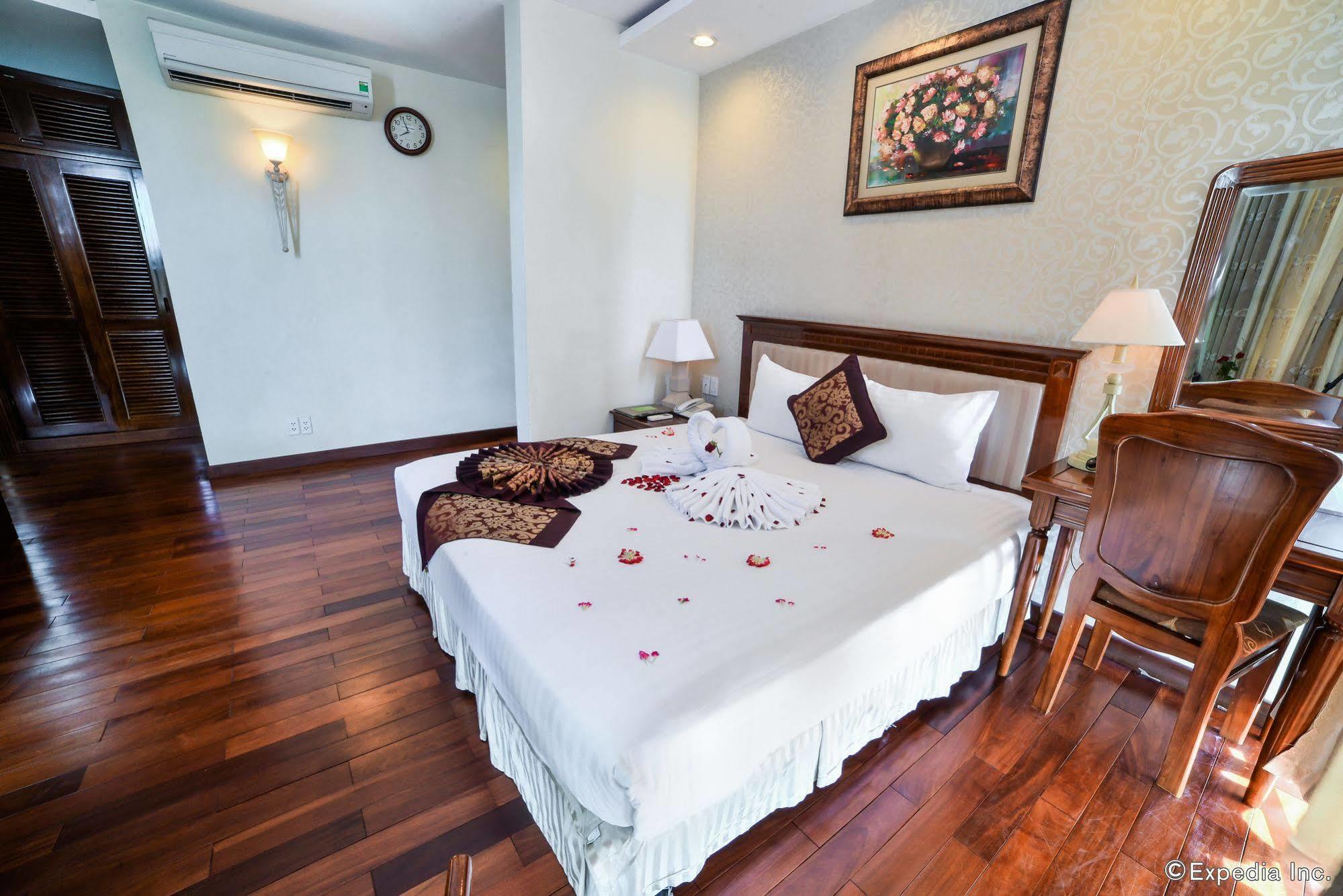 Khách sạn Sun River Đà Nẵng