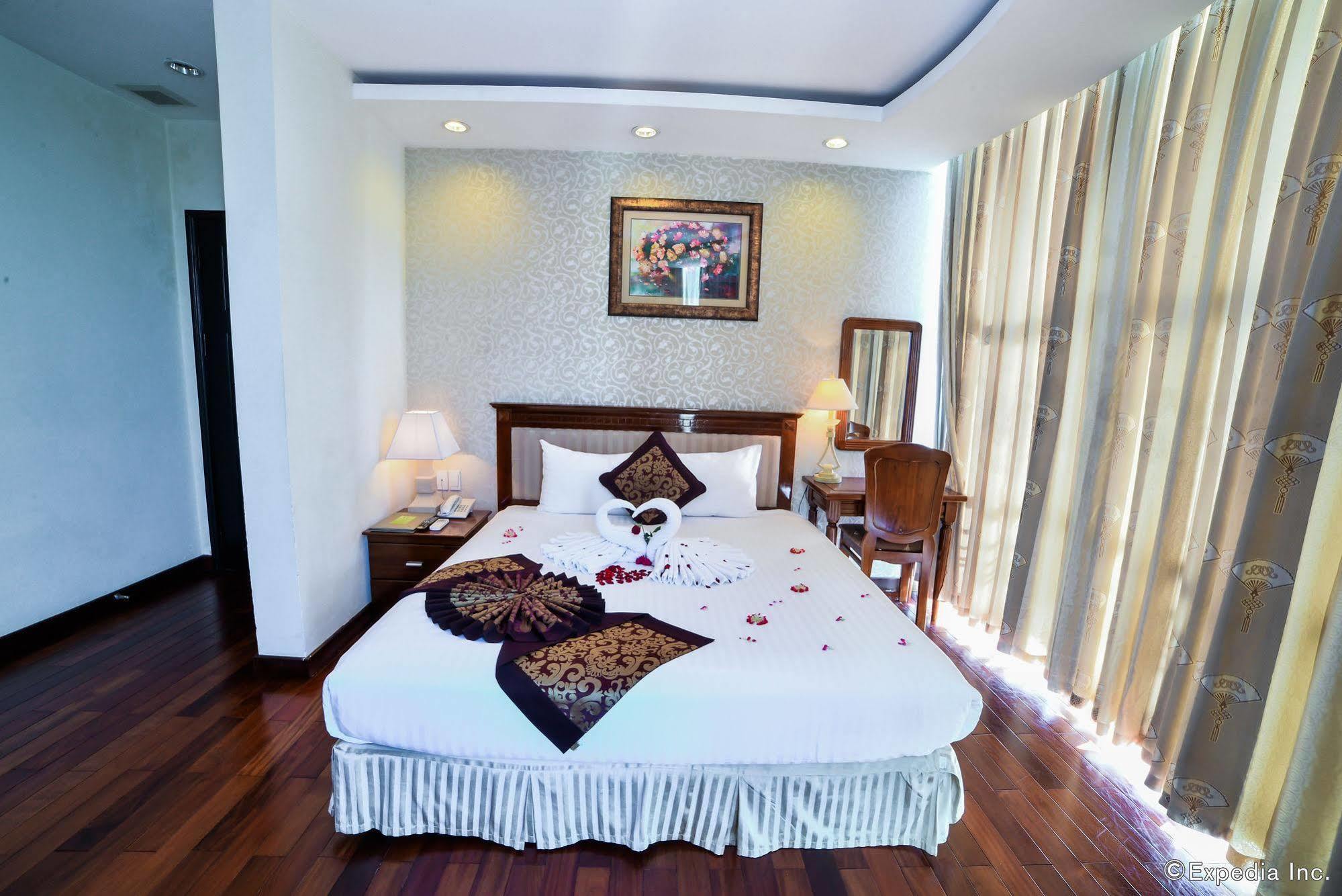 Sun River Khách sạn
