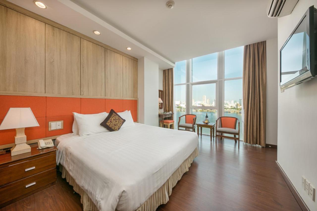 Sun River Khách sạn 3*